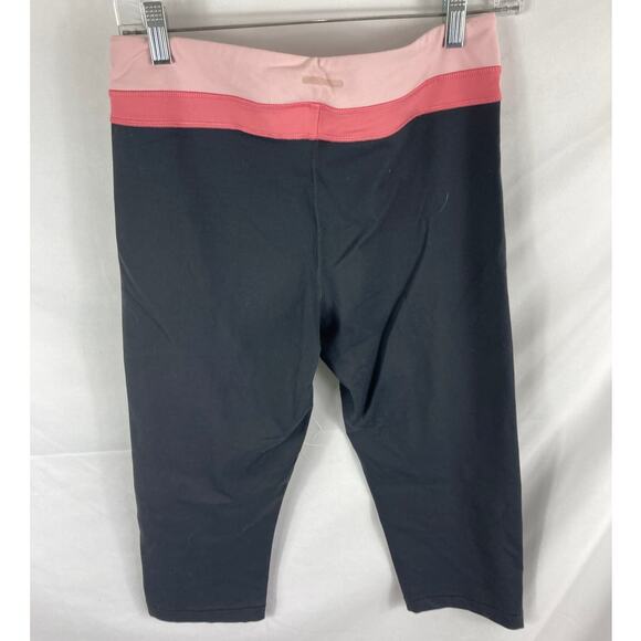 Victorias secret VSX Sport Tight Fit Capri Legging Size Medium - Picture 6 of 6